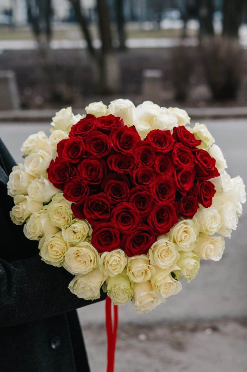 Роза сердце, 61 шт.