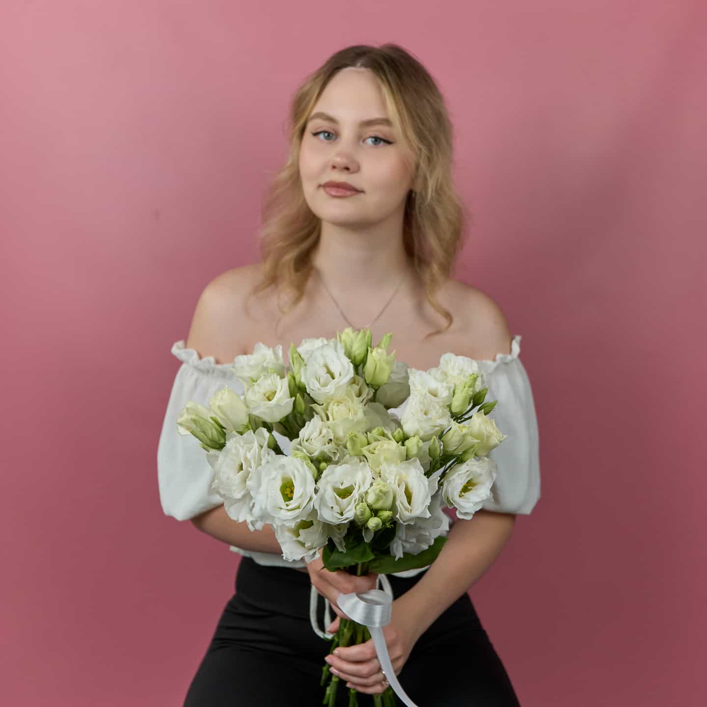 Эустома белая, 9 шт