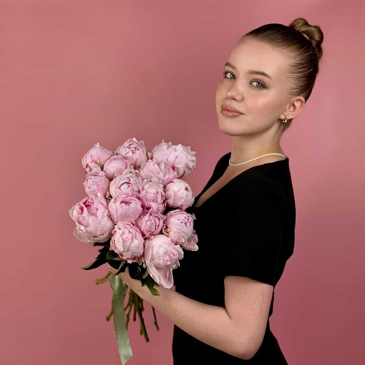 Пионы розовые 15, лента
