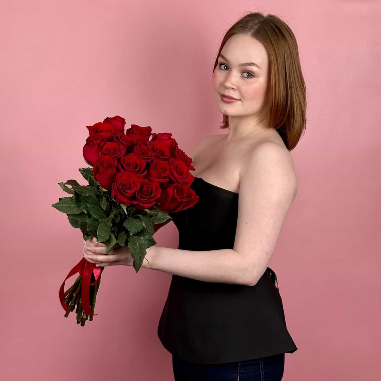 Красные розы, 17 шт.