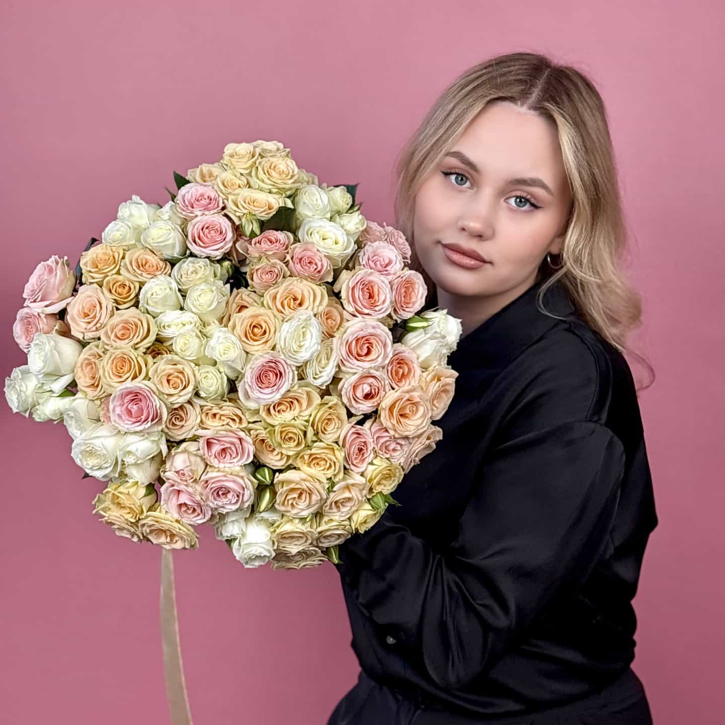 Кустовая роза микс, 29 шт.