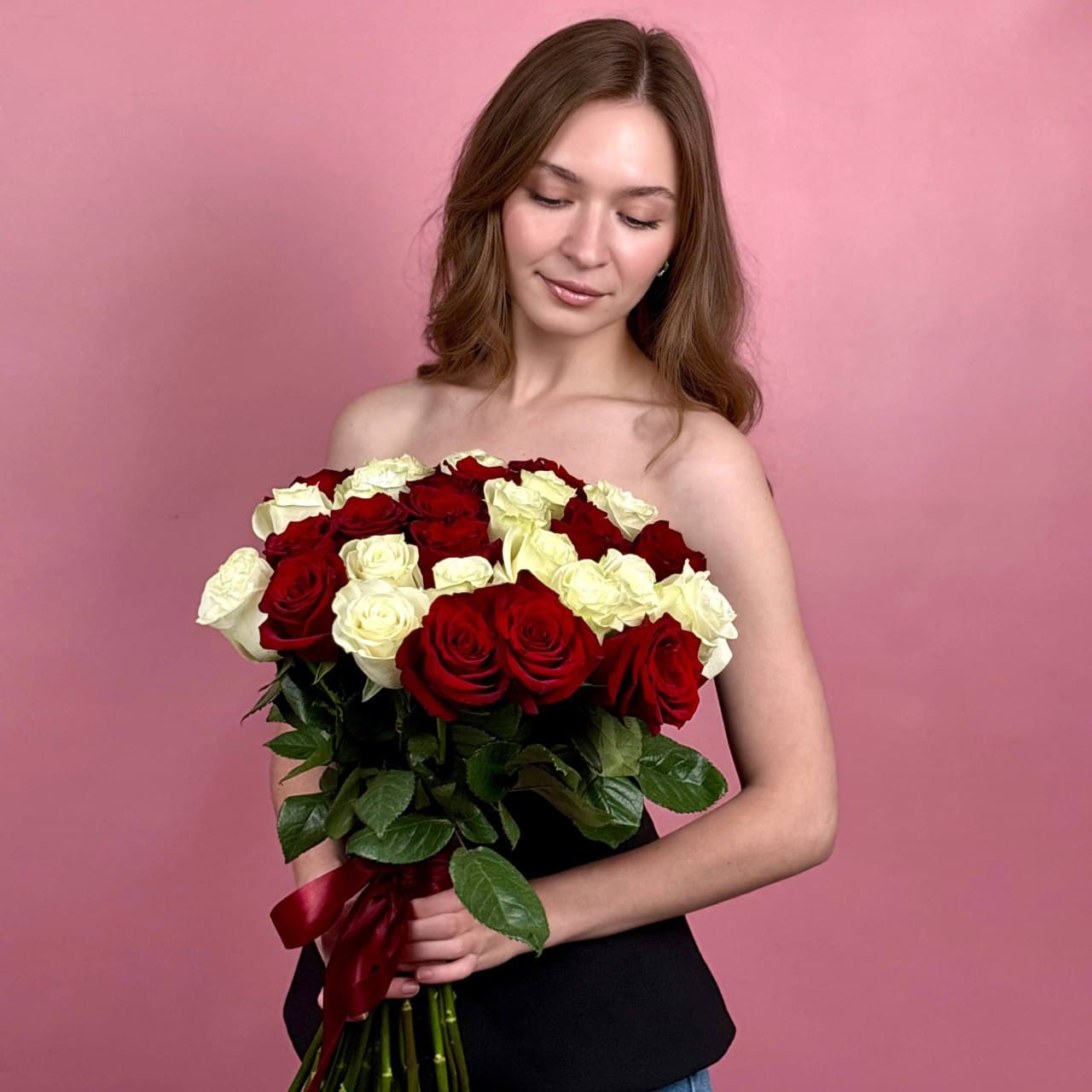 Микс розы, 29 шт. красные-белые — миниатюра 5