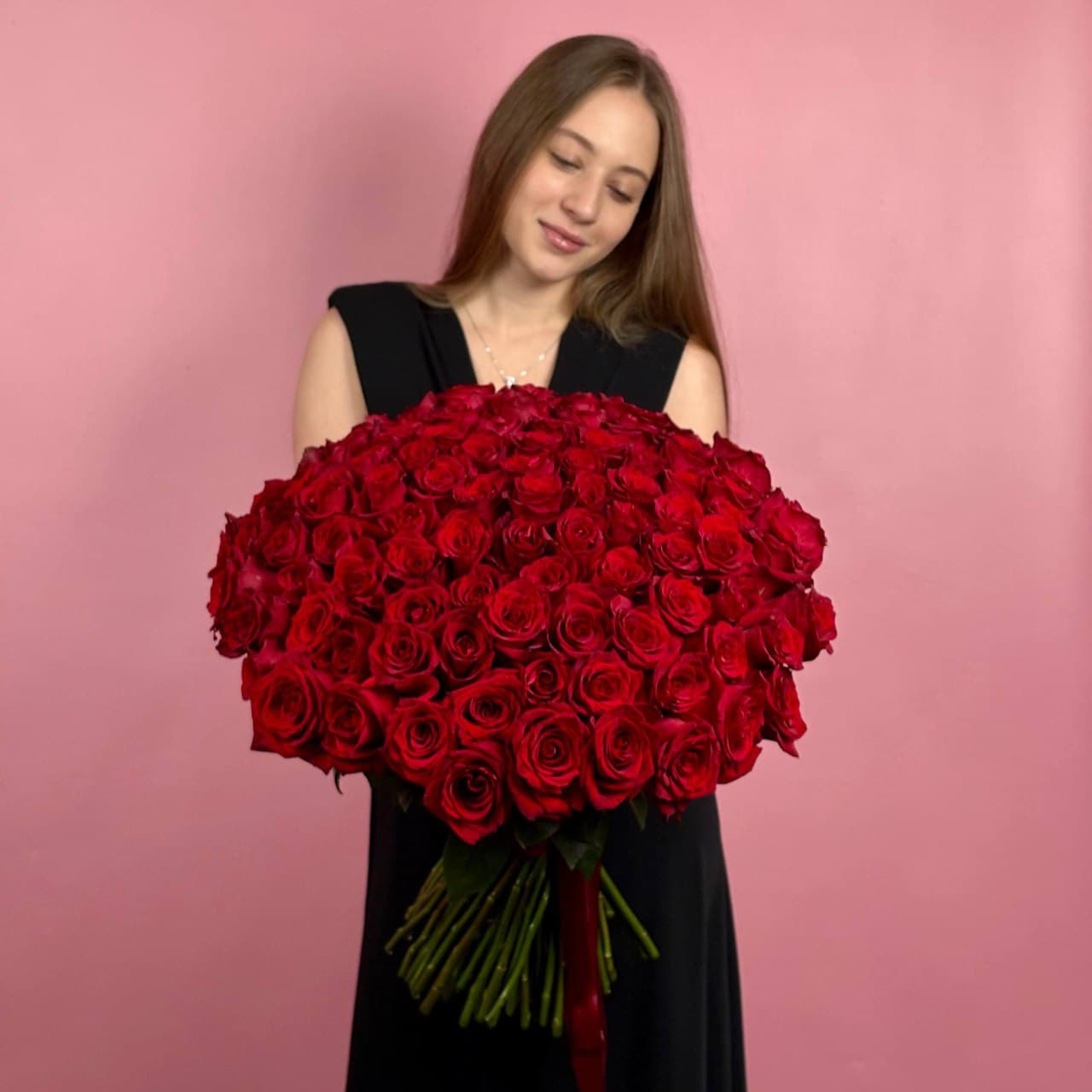 АКЦИЯ! Красные розы, 101 шт. — миниатюра 7