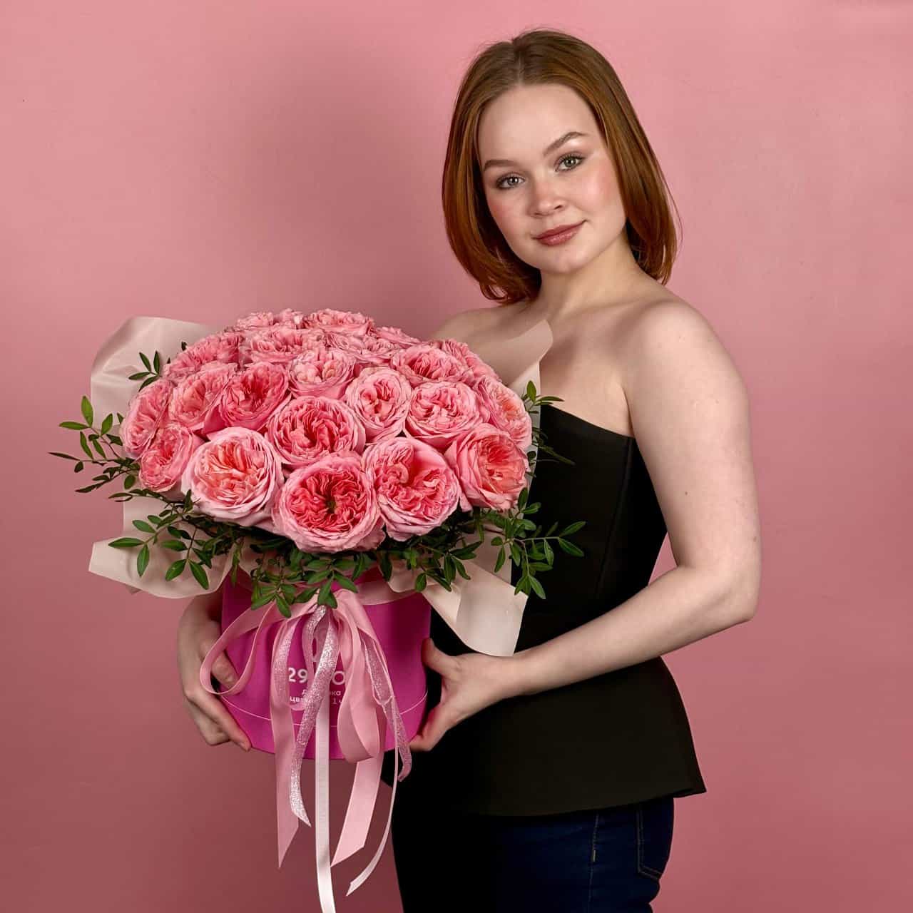 Пионовидные розы коробке, 25 шт.