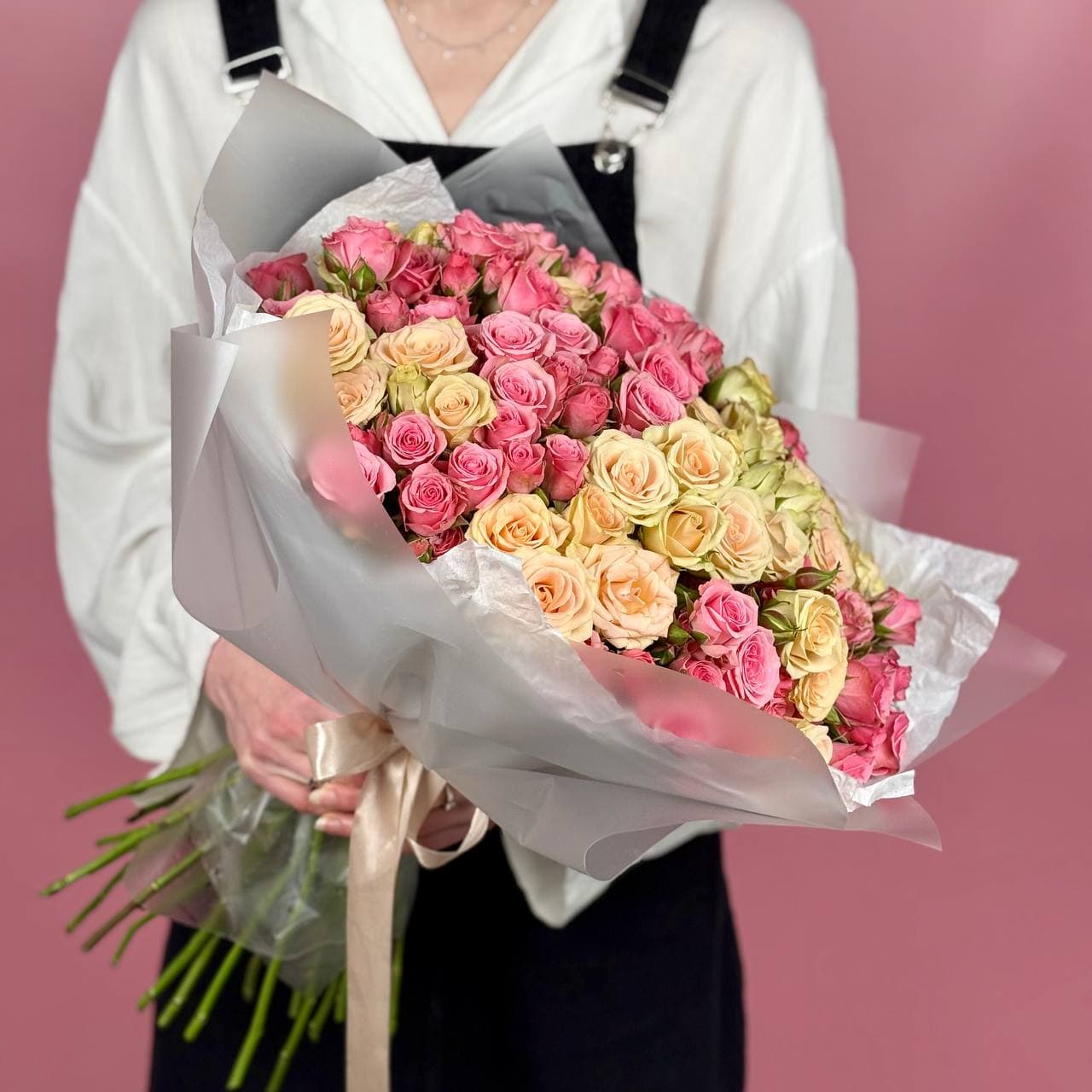 Кустовая роза, 29 шт. микс в упаковке — миниатюра 3