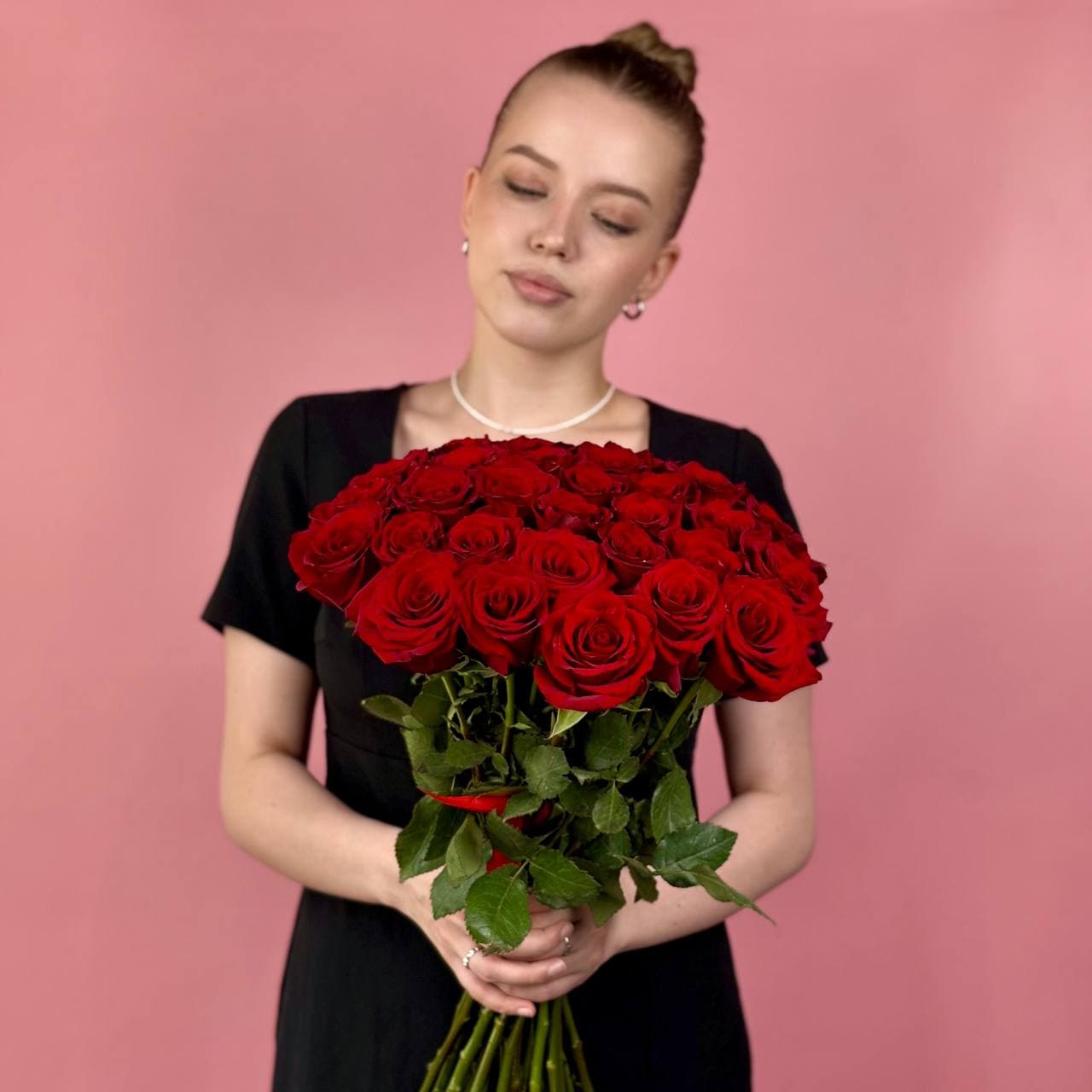 АКЦИЯ ! Красные розы, 29 шт. — миниатюра 4