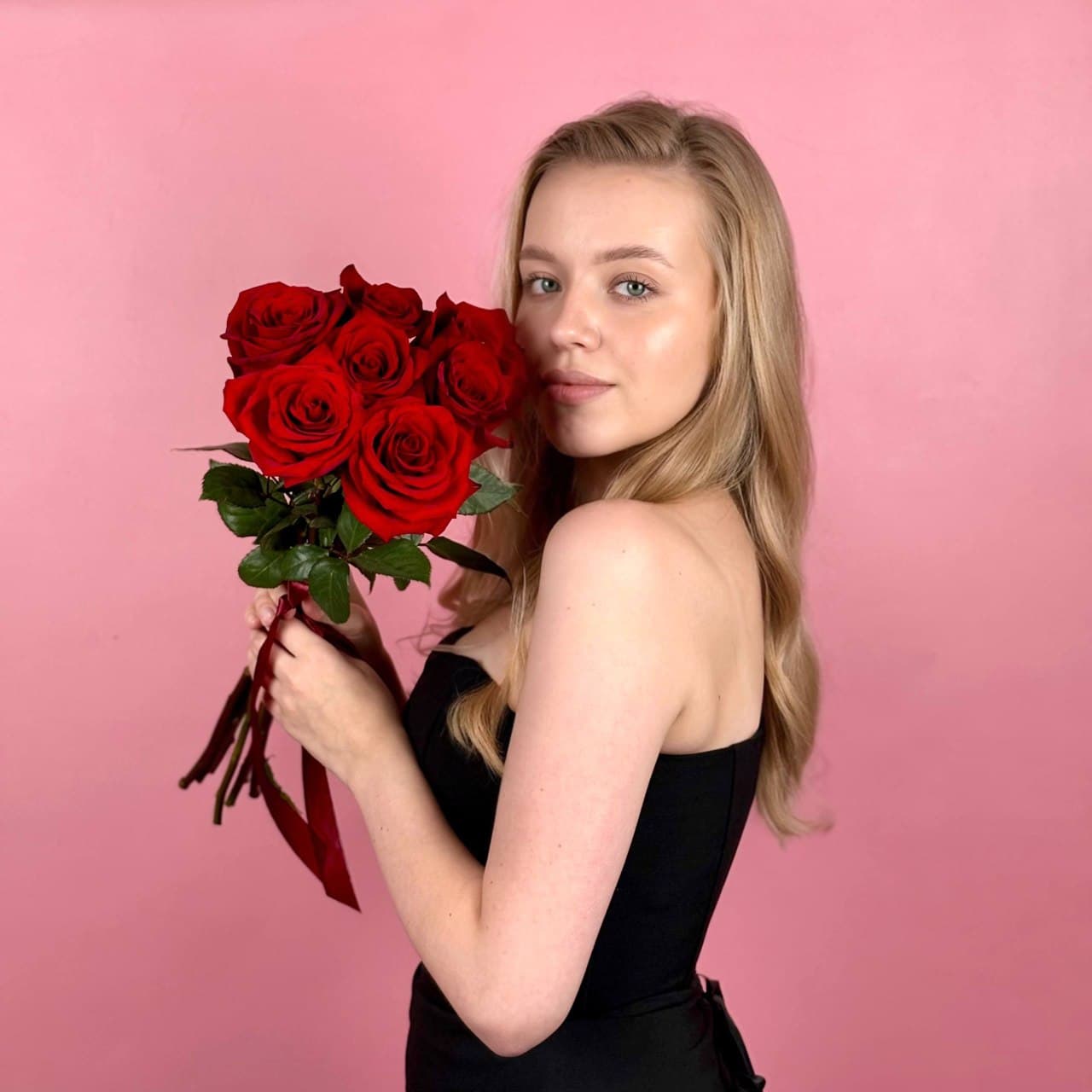 Красные розы, 7 шт. — миниатюра 2