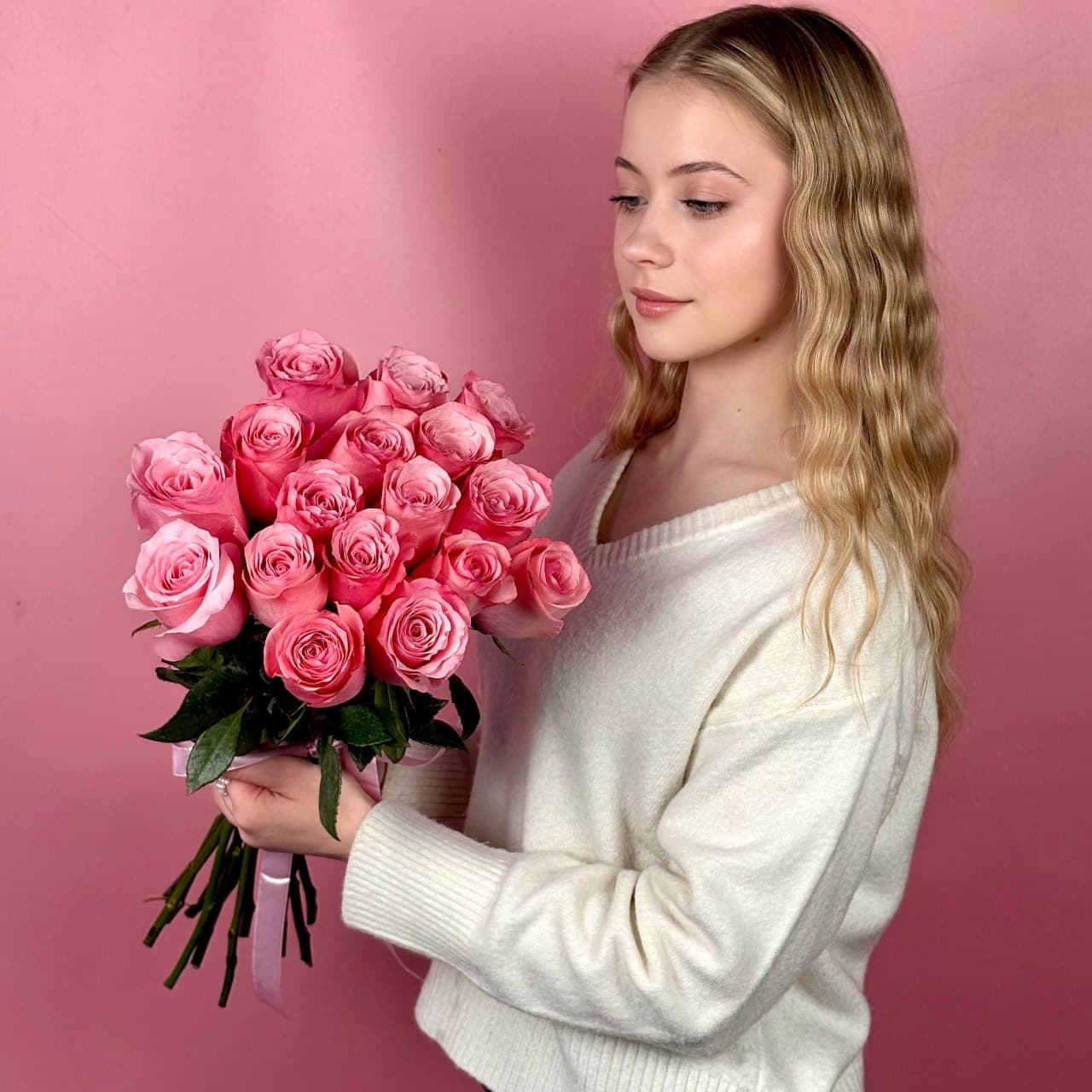 Нежно-розовые розы, 17 шт. — миниатюра 2